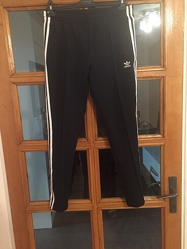Orijinal Adidas