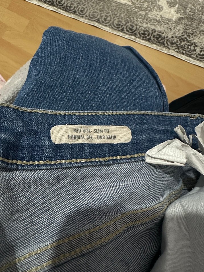 Tokalı Lacivert Kadın Denim Jean - Görsel 3