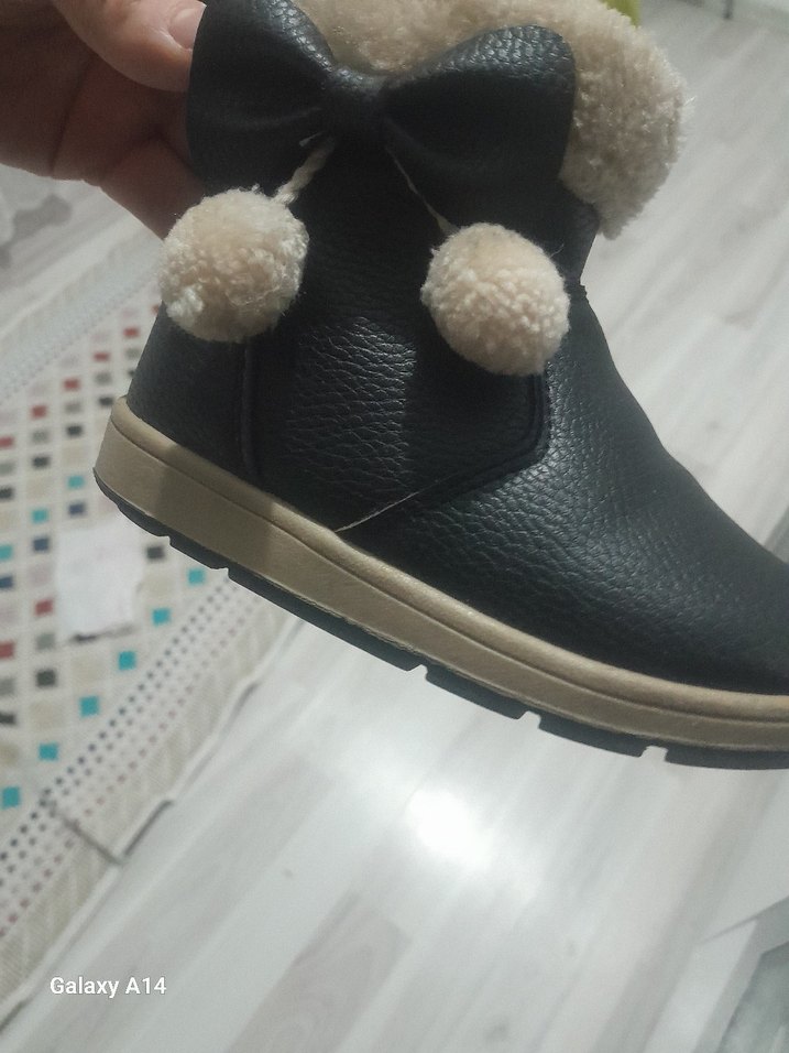 Kız Çocuk siyah Kürklü Sokak Tarzı Bot - Görsel 5