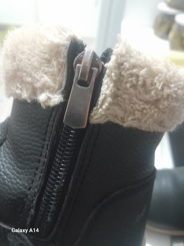 Kız Çocuk siyah Kürklü Sokak Tarzı Bot - Görsel 4