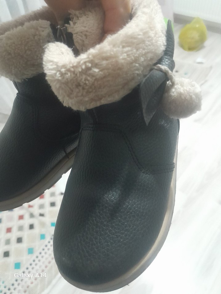 Kız Çocuk siyah Kürklü Sokak Tarzı Bot - Görsel 2