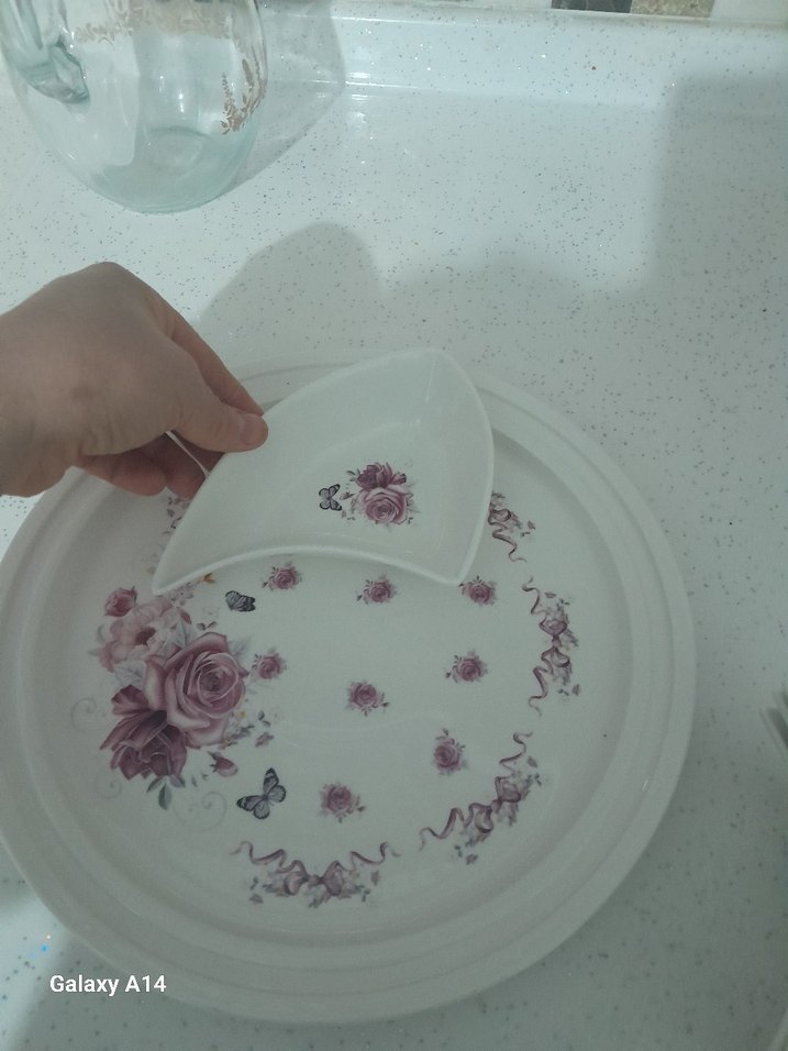 Beyaz Çiçek Desenli 4 Parça porselen Tabak Seti - Görsel 4