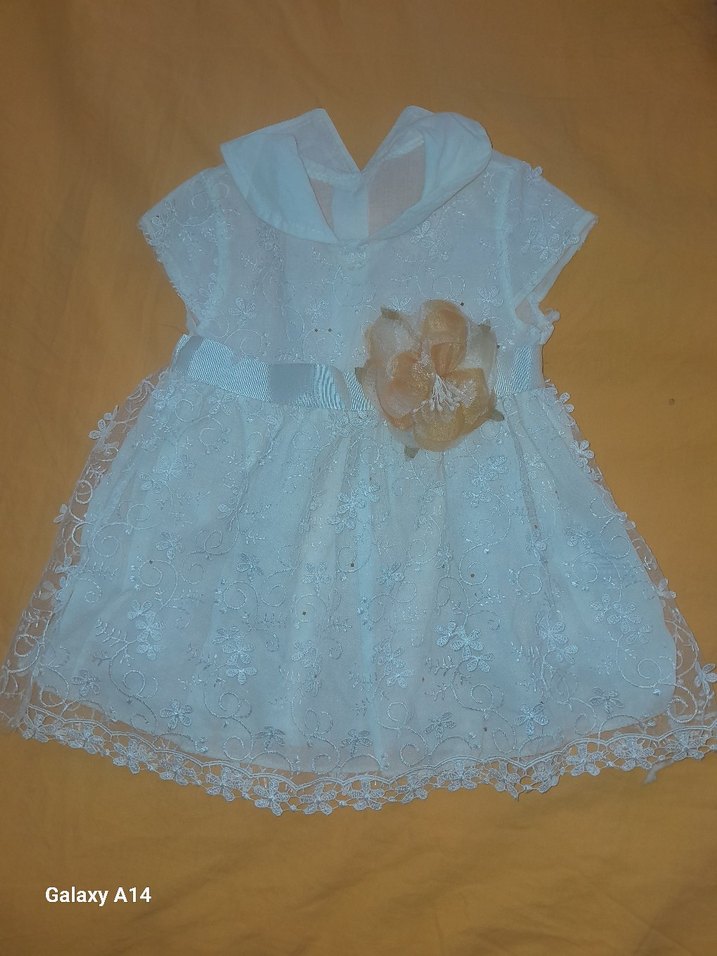 Kız Çocuk Beyaz Dantel Nakışlı Elbise - Görsel 3