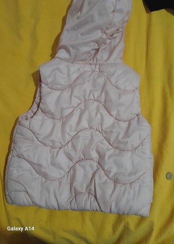 Pembe Kapüşonlu Kız Yeleği - Görsel 2