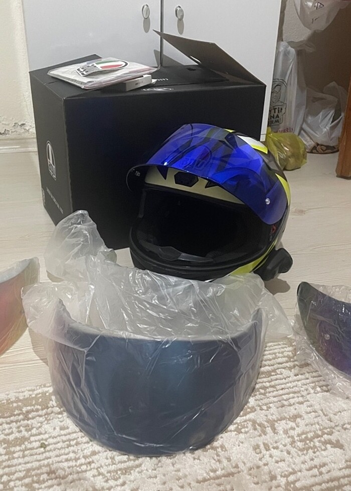 Agv k1s şeffaf vizörlü smh5 v3.0.1 interkomlu kask - Görsel 4