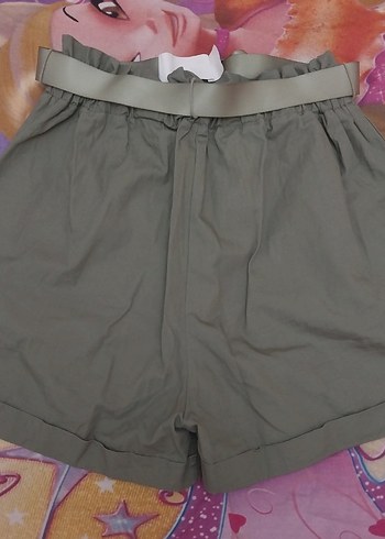 Pull and Bear pull&bear haki kemerli şort 36-38 beden