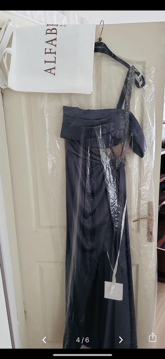 Gri İşlemeli Drapeli Uzun Abiye Elbise - Görsel 4