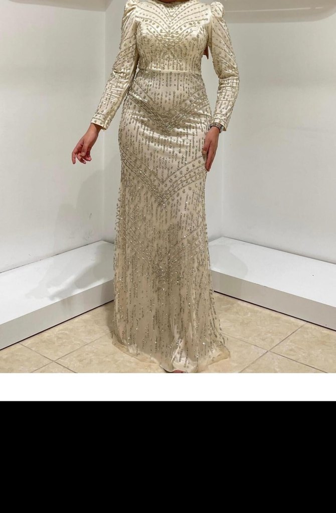 Boncuk İşlemeli Beyaz Uzun Abiye Elbise - Görsel 2