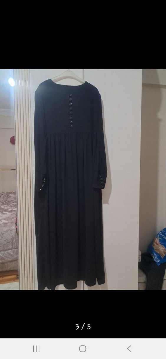 Düğmeli Siyah Uzun Kadın Elbise - Görsel 3