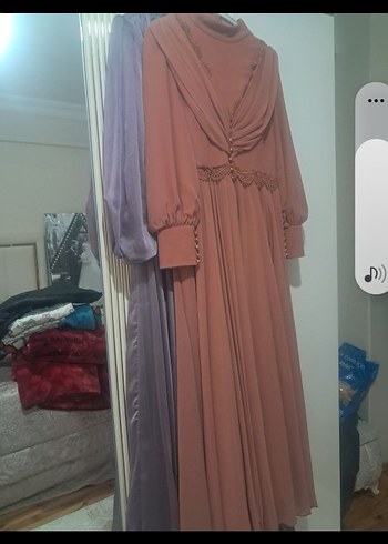 Bej Düğmeli Uzun Kollu Abiye Elbise - Görsel 2