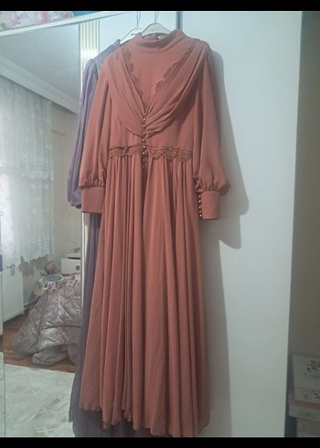 Bej Düğmeli Uzun Kollu Abiye Elbise - Görsel 4