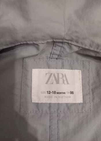 Kapüşonlu Gri Erkek Çocuk yağmurluk ZARA - Görsel 5