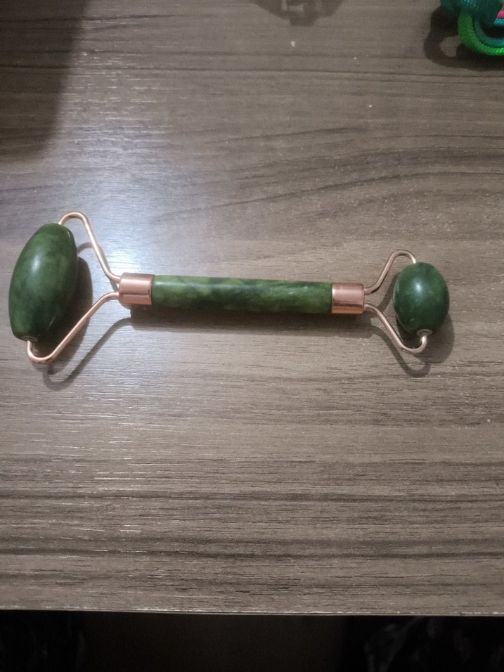 Doğal Yeşim Taşı Yüz Masaj Aleti - Görsel 2