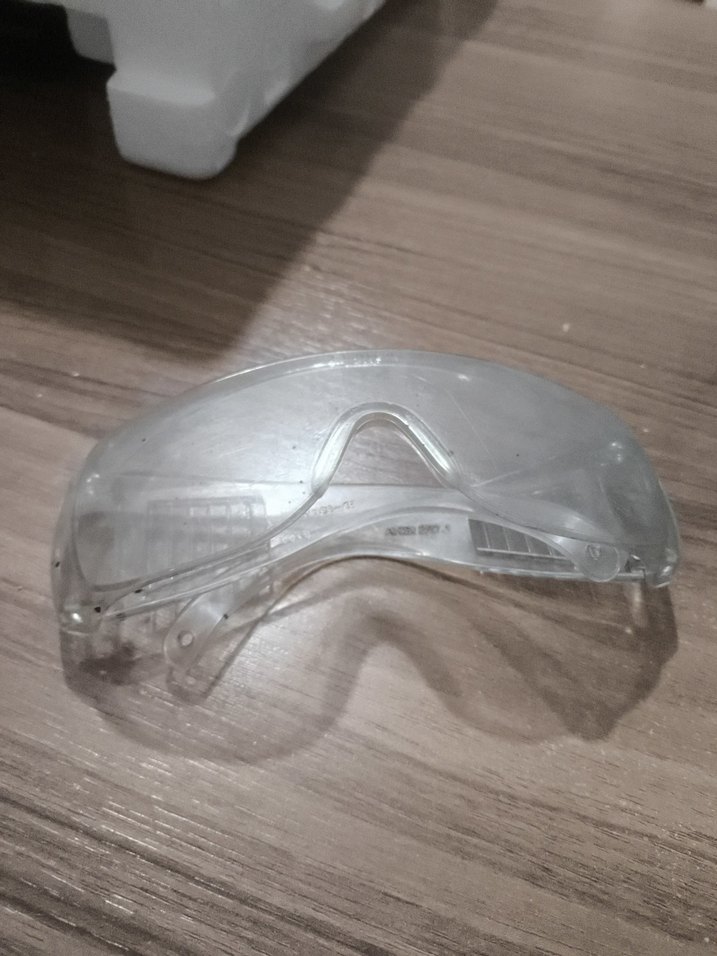 Şeffaf Beyaz İnşaat ve Boya Gözlüğü - Görsel 2