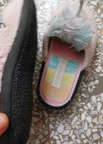 Kız Çocuk Renkli Peluş Unicorn Terlik - Görsel 5