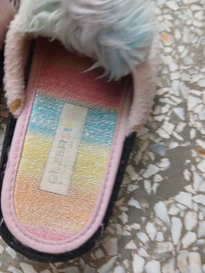 Kız Çocuk Renkli Peluş Unicorn Terlik - Görsel 4