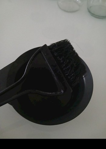 Siyah Saç Boyama Fırçası ve Karıştırma Kabı - Görsel 2