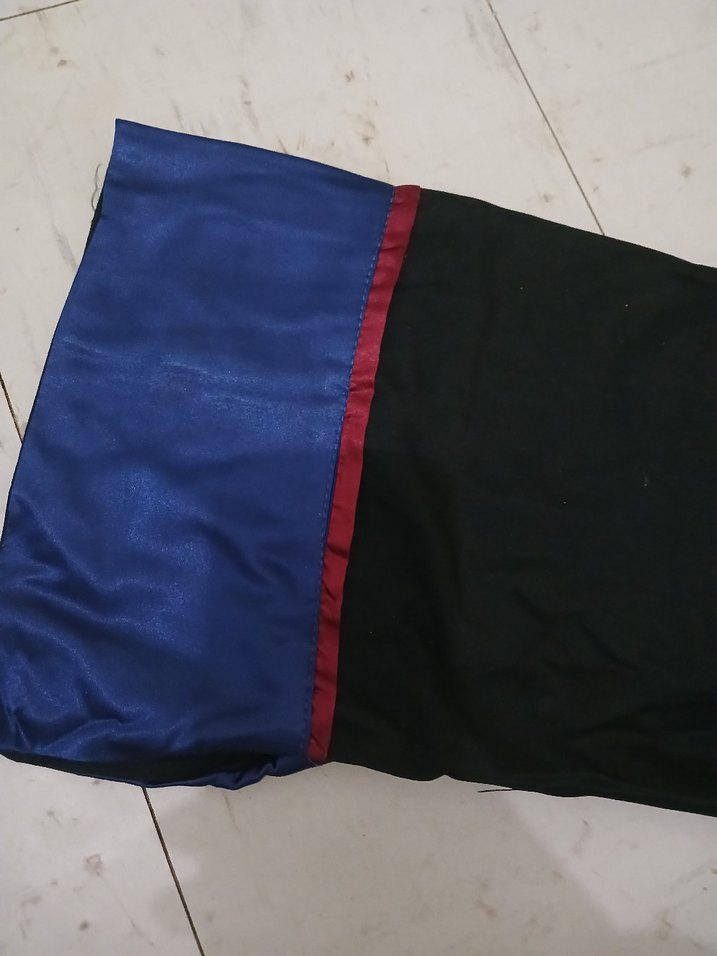 Uzun Siyah Gotik Mezuniyet Elbisesi - Görsel 4