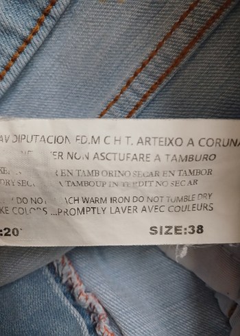 Mavi Düğmeli Rahat Kesim Kot Pantolon - Görsel 5