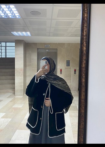 Nakış Detaylı Siyah Mini Kadın Ceket - Görsel 2