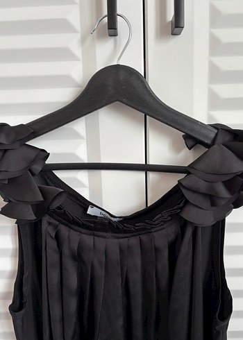 Siyah Fırfırlı V Yakalı Midi Elbise batik marka - Görsel 2