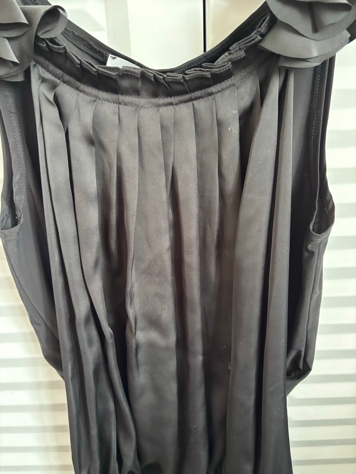 Siyah Fırfırlı V Yakalı Midi Elbise batik marka - Görsel 3