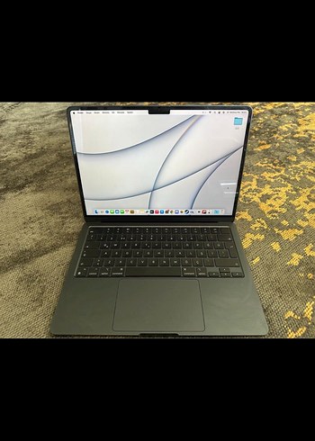 Apple MacBook Air M2 13