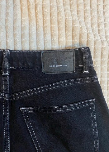 Bershka Siyah Beyaz Dikiş Detaylı Denim Kadın Kargo Jean - Görsel 5