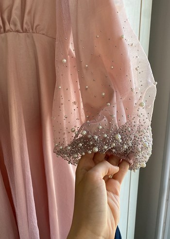 KİRALIK Manuka Organze Taşlı Tesettür Abiye Elbise Pudra - Görsel 4