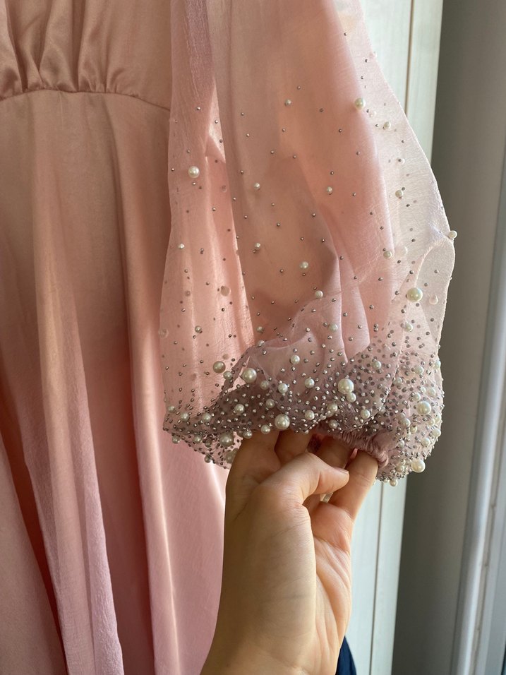 KİRALIK Manuka Organze Taşlı Tesettür Abiye Elbise Pudra - Görsel 4
