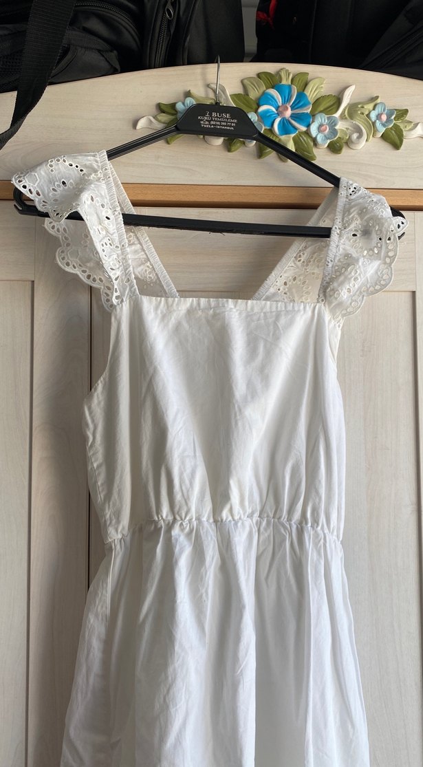 Beyaz Sırt Dekolteli Yazlık Elbise - Görsel 2