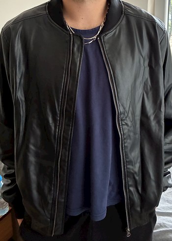 Pull and Bear Siyah Deri Bomber Ceket