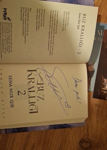 Sena Nur Işık  buz kralığı serisi 1,2(imzalı) - Görsel 2