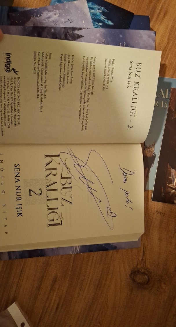 Sena Nur Işık  buz kralığı serisi 1,2(imzalı) - Görsel 2