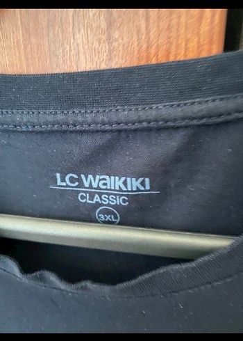 LC Waikiki Siyah Baskılı Erkek Tişört