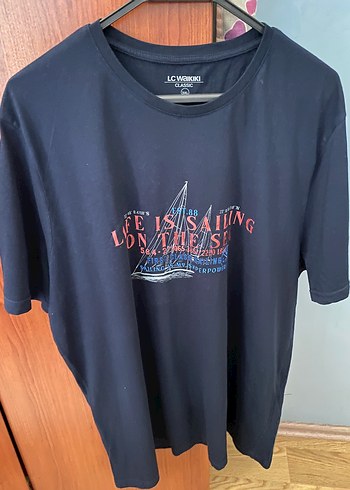 LC Waikiki Lacivert Baskılı Erkek Tişört