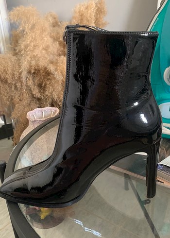 38,5 Beden kahverengi Renk Siyah Yılan Desenli Kürklü Stiletto Bot