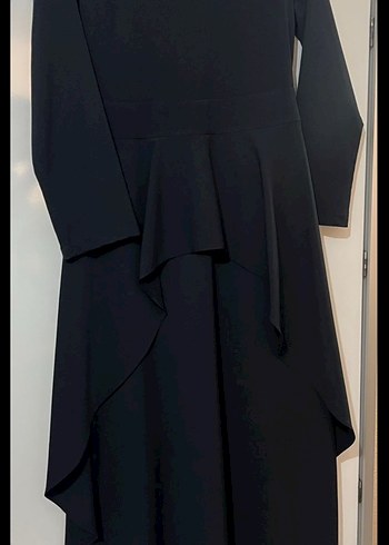 Uzun Kollu Siyah Fırfırlı Midi Elbise - Görsel 3
