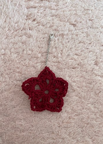 Örgü yıldızlı kırmızı charm bordo
