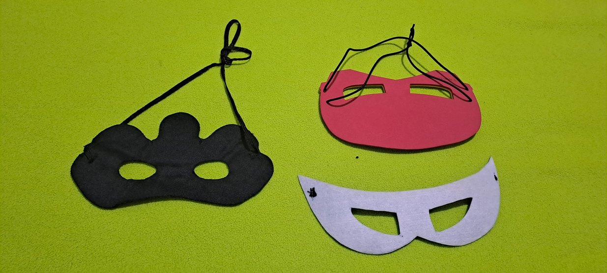 maske Çocuklar için Renkli Plastik Maskeler - Görsel 5