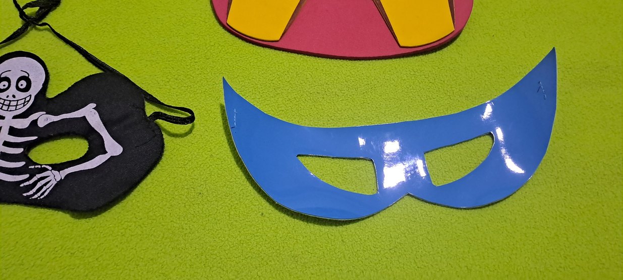 maske Çocuklar için Renkli Plastik Maskeler - Görsel 3