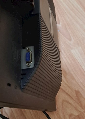 monitör Siyah Bilgisayar Monitörü kablolari ile net fiyat - Görsel 10