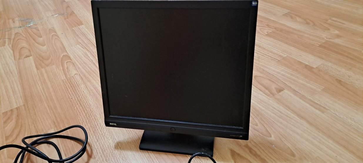 monitör Siyah Bilgisayar Monitörü kablolari ile net fiyat - Görsel 4