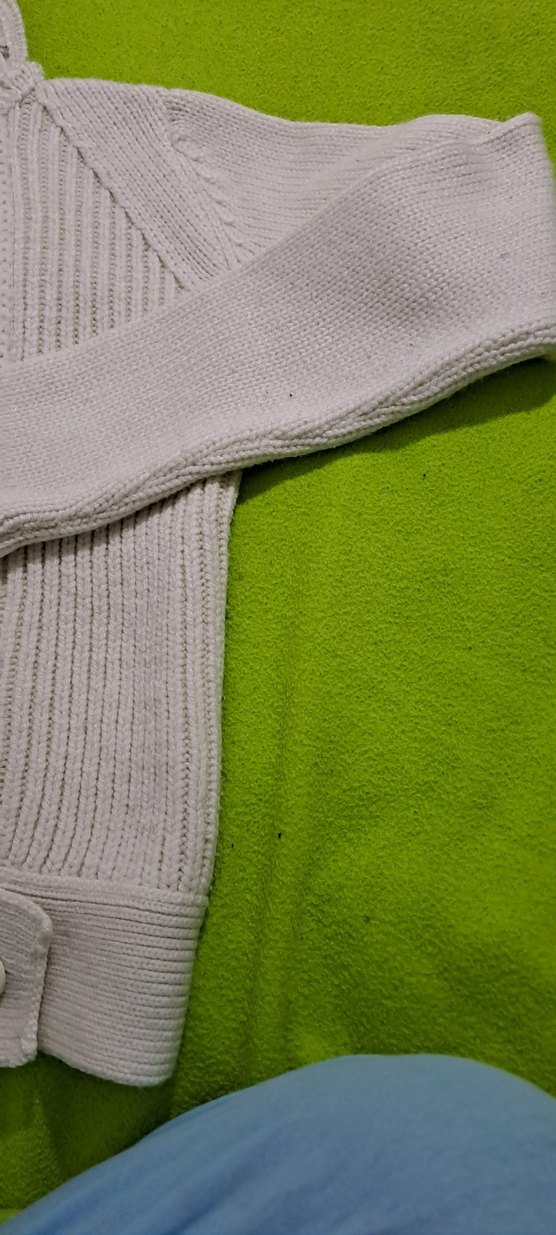 kazak Beyaz Düz Örgü Kadın batik marka m beden - Görsel 3