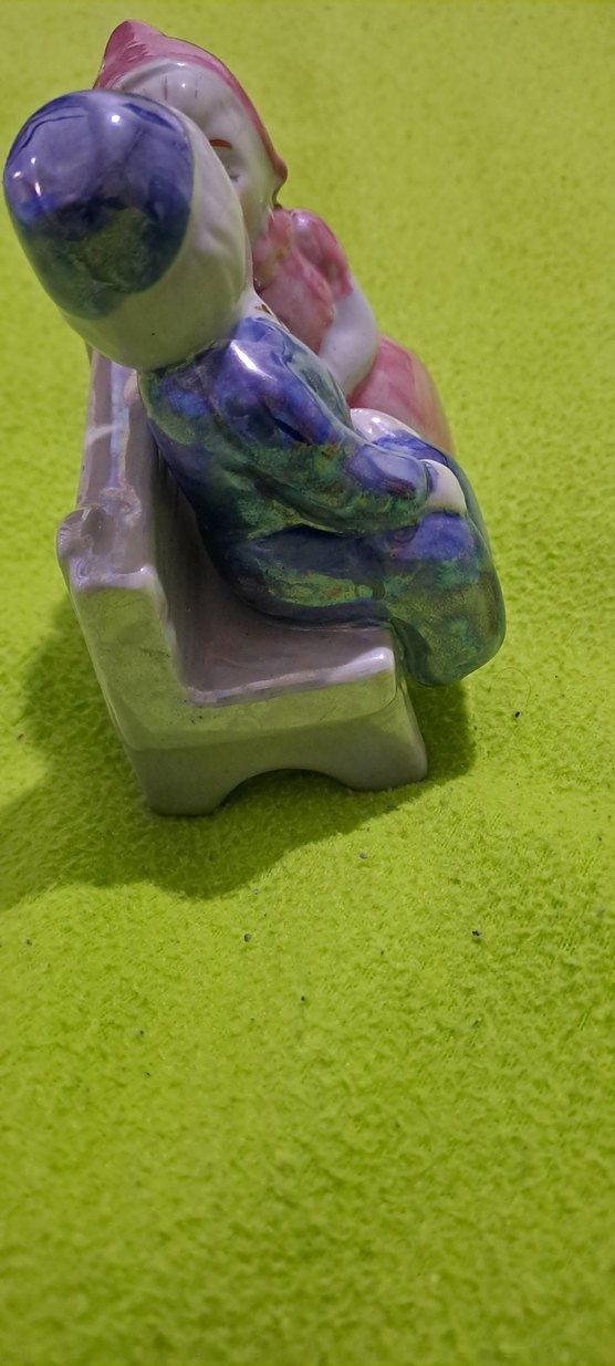 biblo Pastel Renkli Öpüşen Çift Figürin - Görsel 5