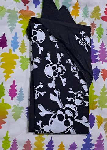 bandana dantel Detaylı Siyah Gotik Kuru Kafalı flar - Görsel 7