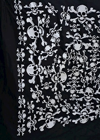 bandana dantel Detaylı Siyah Gotik Kuru Kafalı flar - Görsel 3