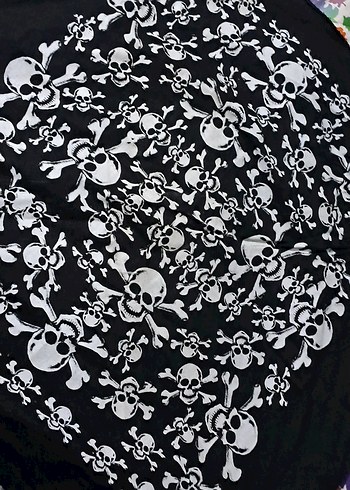 bandana dantel Detaylı Siyah Gotik Kuru Kafalı flar - Görsel 2