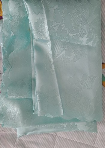 masa ortusu acik mavi parlak renk Desensiz Masa Örtüsü - Görsel 10