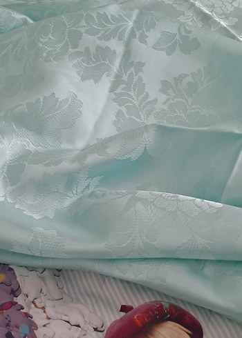 masa ortusu acik mavi parlak renk Desensiz Masa Örtüsü - Görsel 12